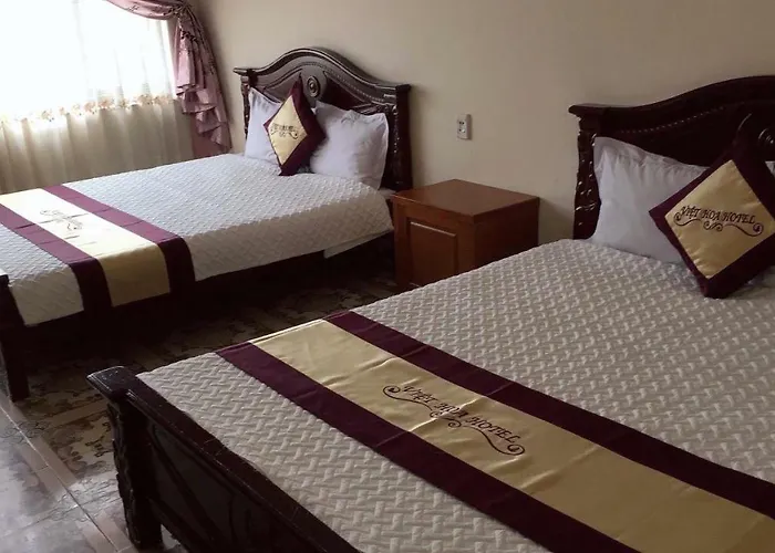 Viet Hoa Hotel *
